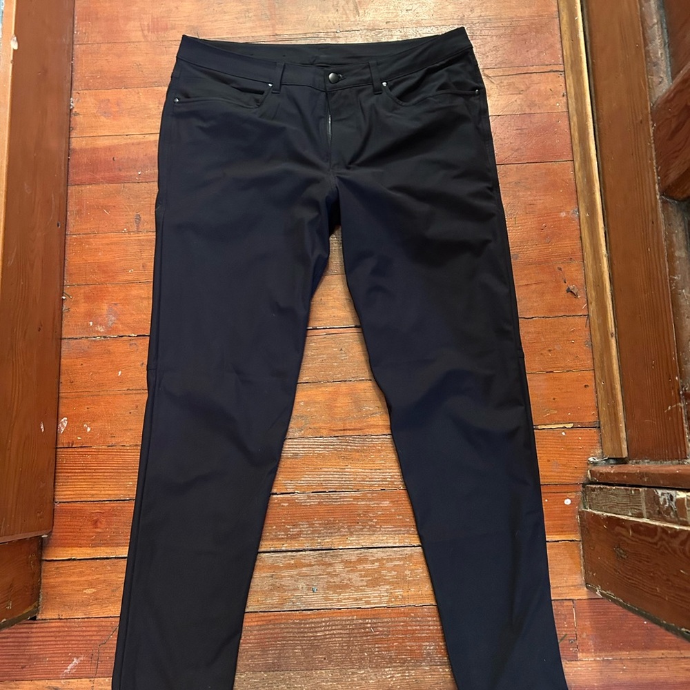 Lululemon black men’s ABC pants